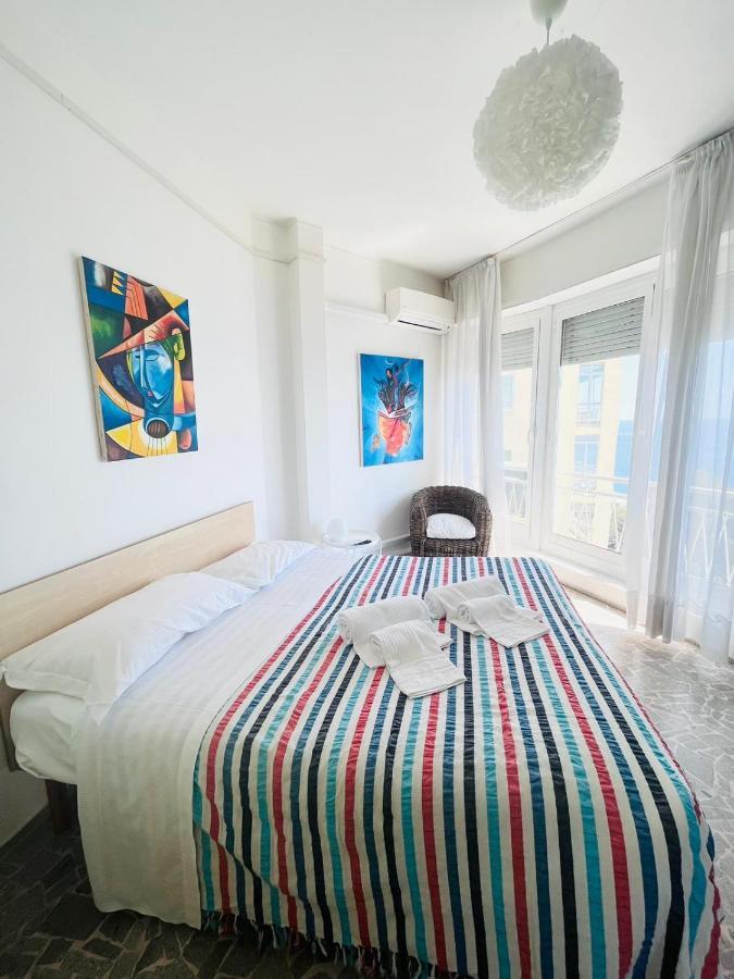 Suite Sunset 21 - Fronte Mare Sanremo Luaran gambar